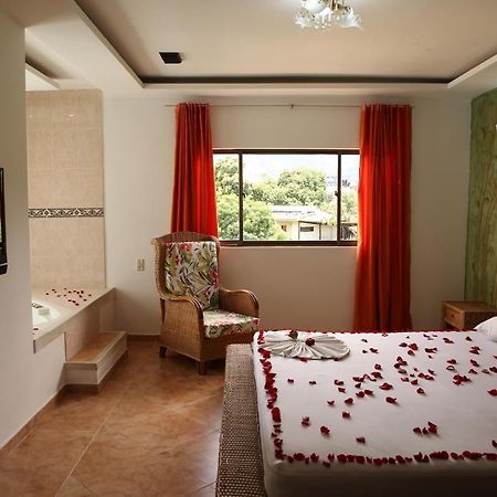 Hotel Anamichu Suites Melgar Esterno foto