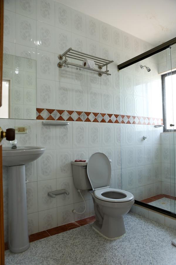 Hotel Anamichu Suites Melgar Esterno foto