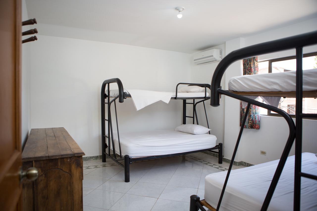 Hotel Anamichu Suites Melgar Esterno foto